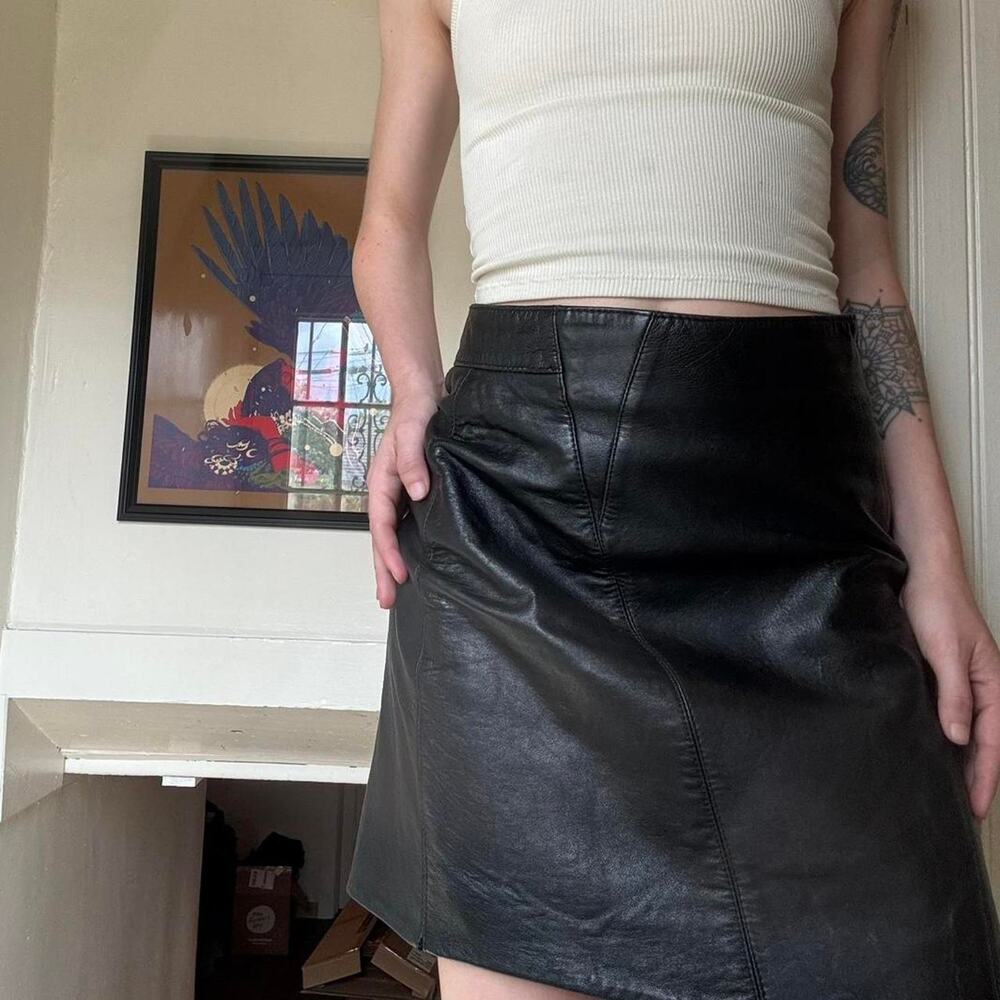 Vintage Unbranded Black Leather Mini Skirt 26 Y2K Motorcycle